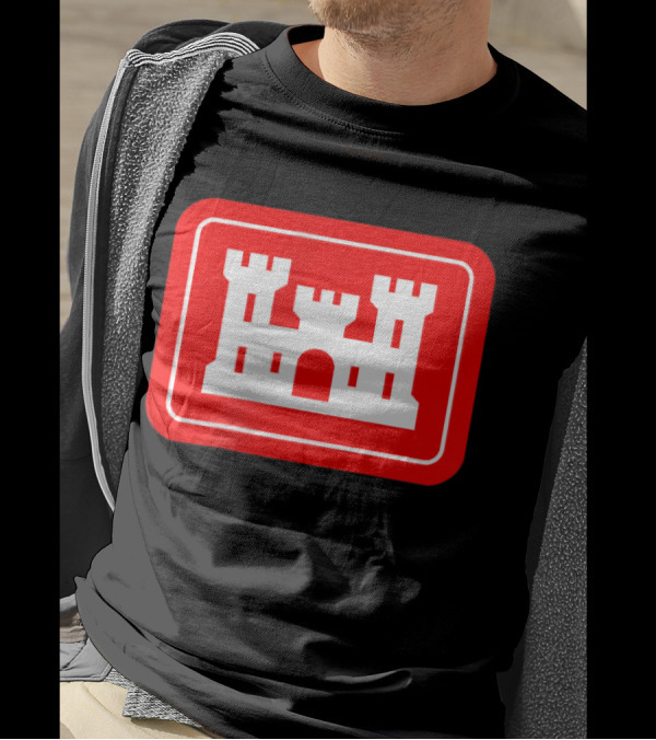 United States Army Corps Of Engineers DOD Castle Icon Red And White T-Shirt