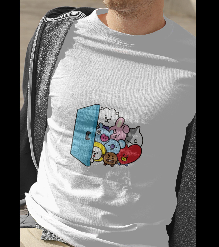 BT21 Characters Behind Door Icons T-Shirt