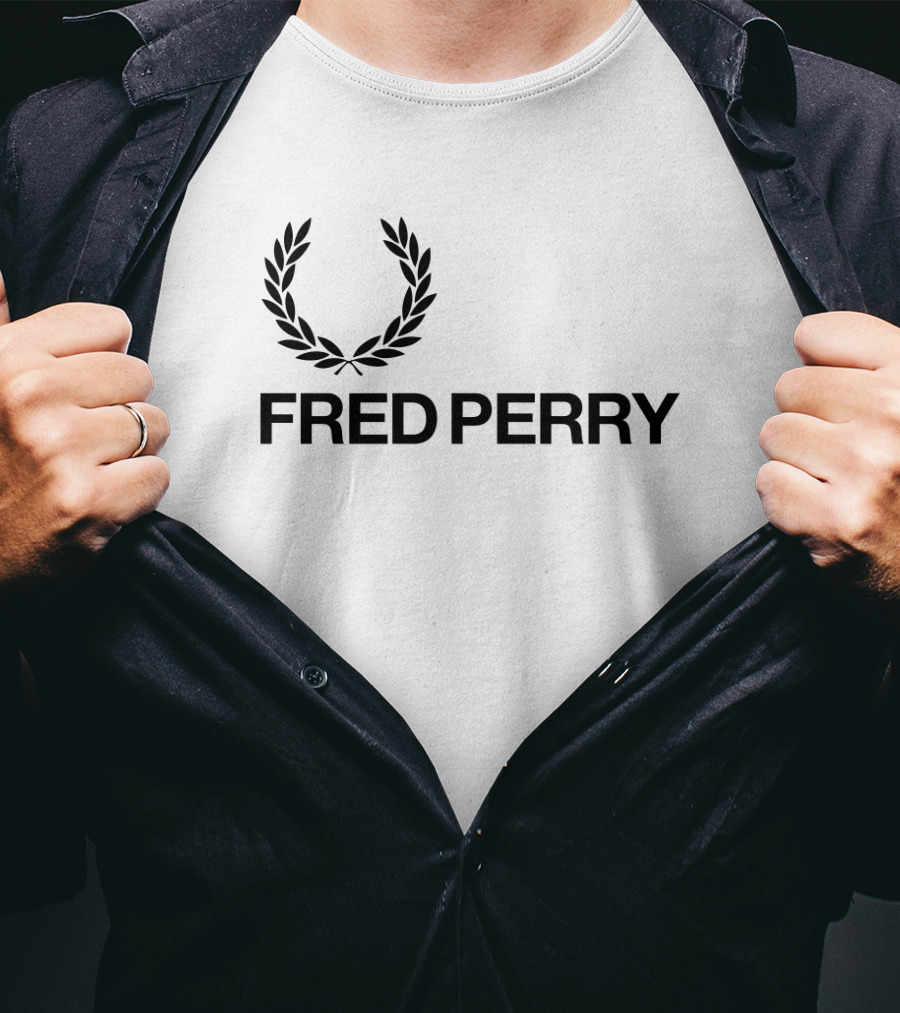 FRED PERRY Laurel Wreath T-Shirt