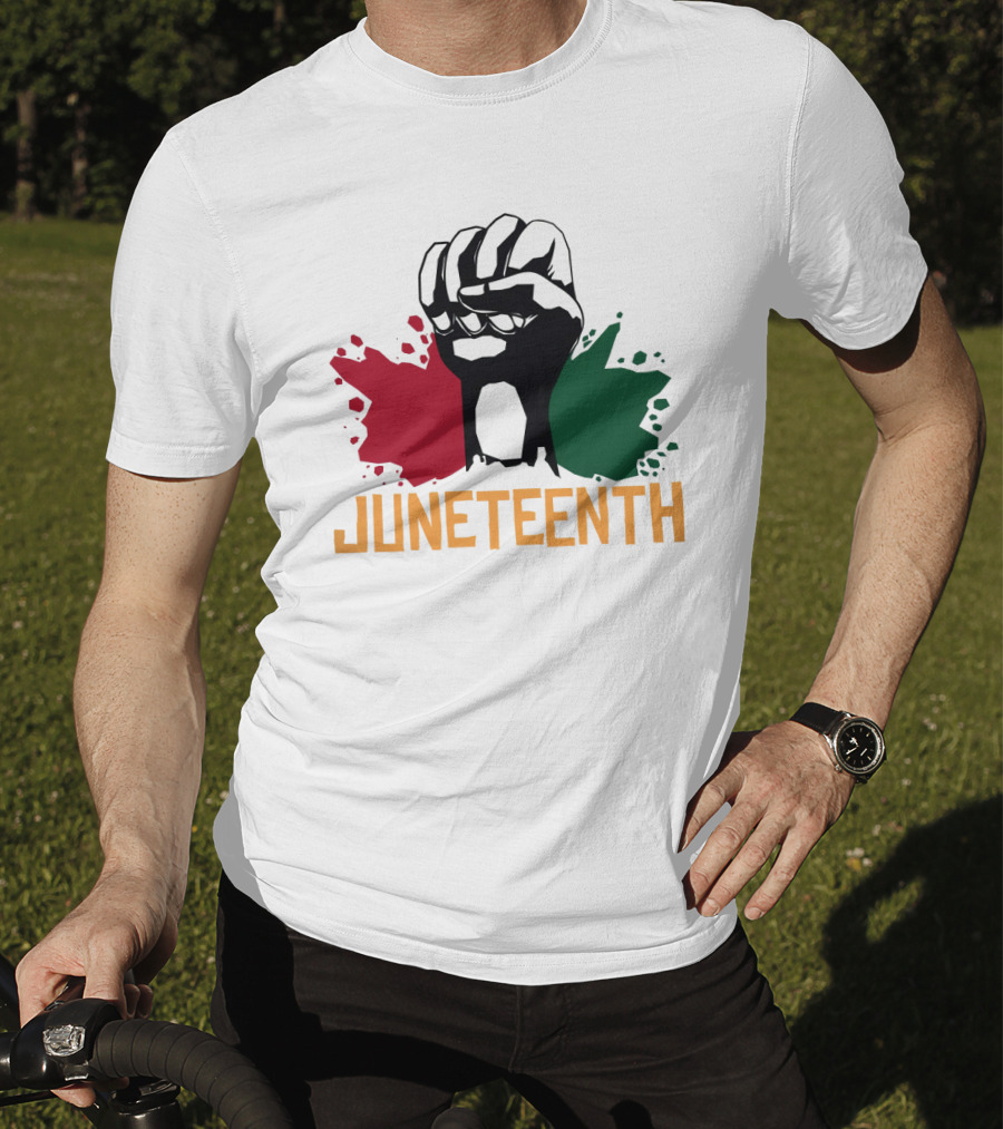 JUNETEENTH Raised Fist With Red Black Green Paint Splashes T-Shirt