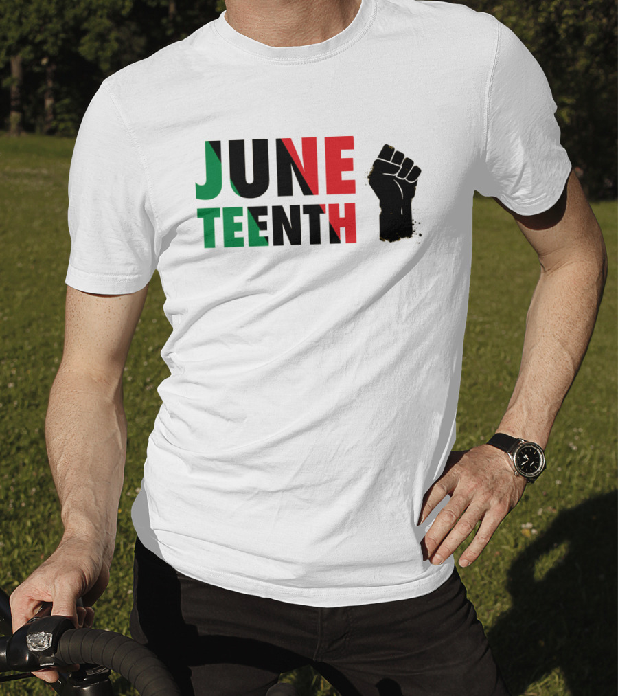 Juneteenth Black Power Fist Red Green T-Shirt