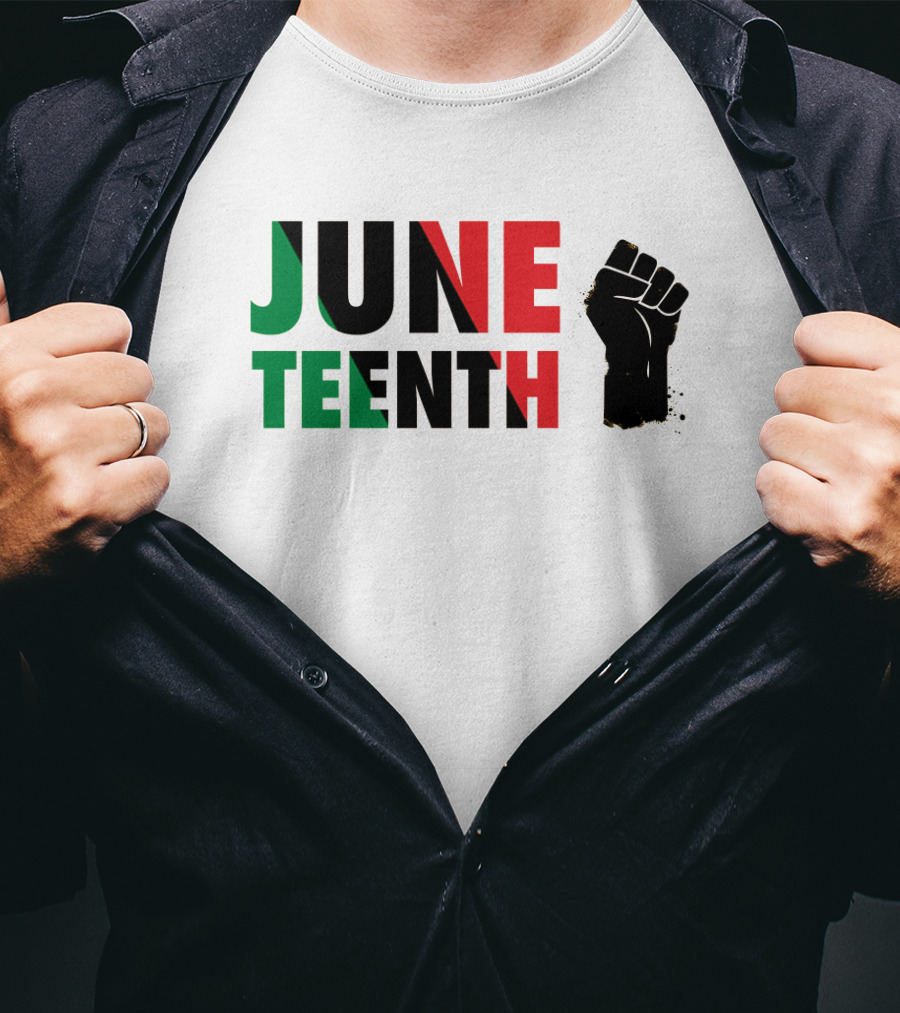Juneteenth Black Power Fist Red Green T-Shirt