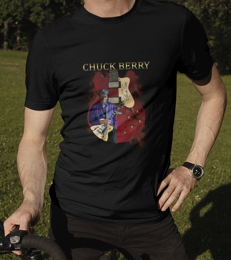 Chuck Berry Iconic Guitar With Signature T-Shirt