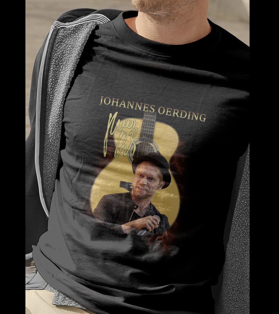 Johannes Oerding Signature Guitar With Lightning And Performance T-Shirt