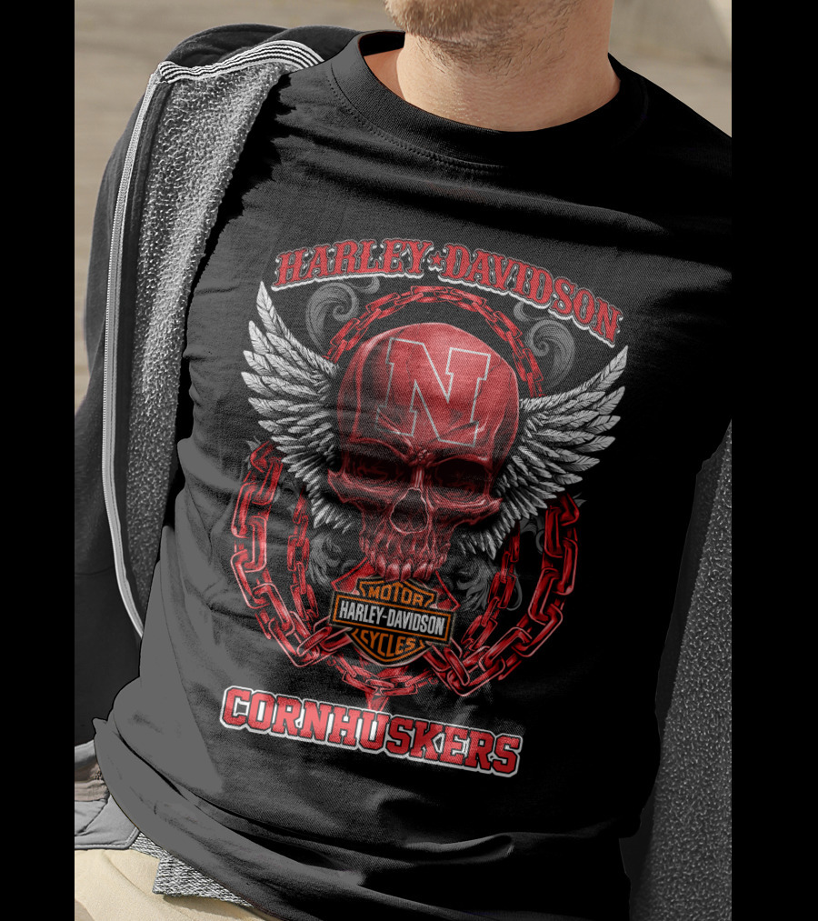 Harley Davidson Nebraska Cornhuskers Skull Wings Chain T-Shirt