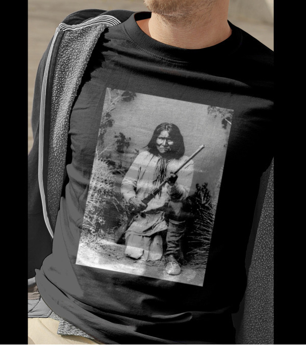 Apache Chief Geronimo Historical Photograph With Rifle T-Shirt
