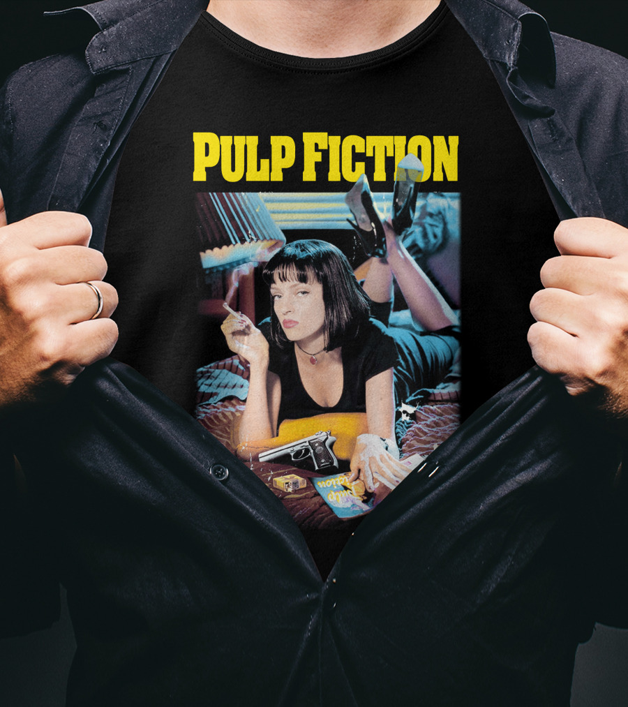 Pulp Fiction Mia Wallace Smoking Gun And Magazine T-Shirt