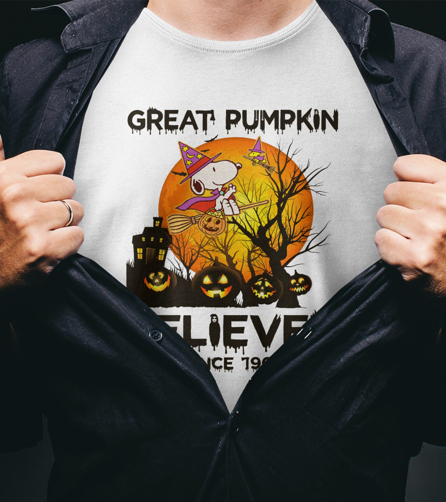Great Pumpkin Believer Since 1966 Snoopy Halloween Scene T-Shirt