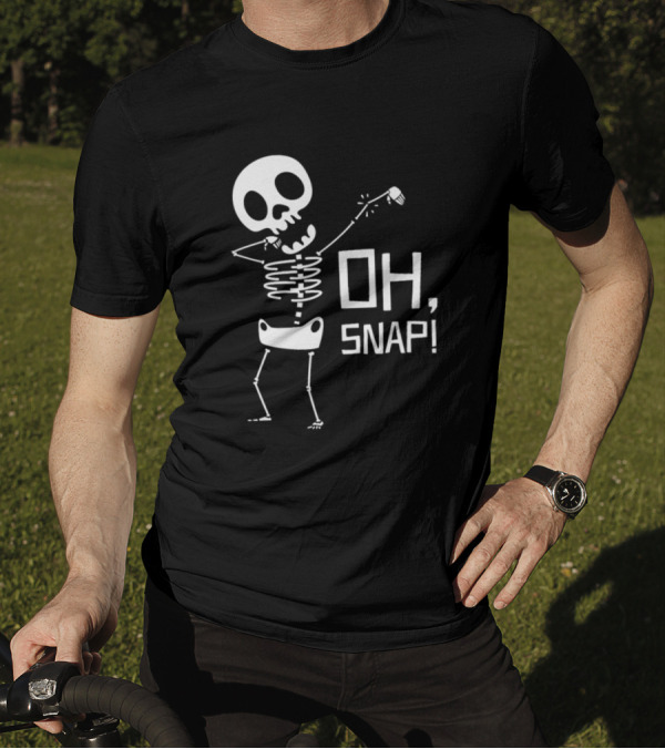 Oh Snap Dabbing Skeleton Halloween Broken Bones T-Shirt