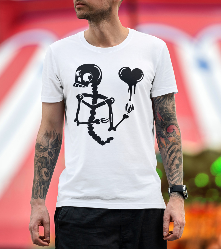 CREEPY SKELETON WITH LOVE HEART DRIPPING BLACK BEANIE EYES T-Shirt