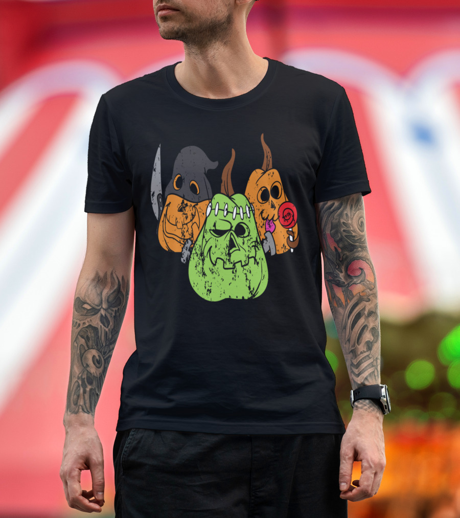 Retro Vintage Grunge Style Halloween Pumpkins with Knife and Candy T-Shirt