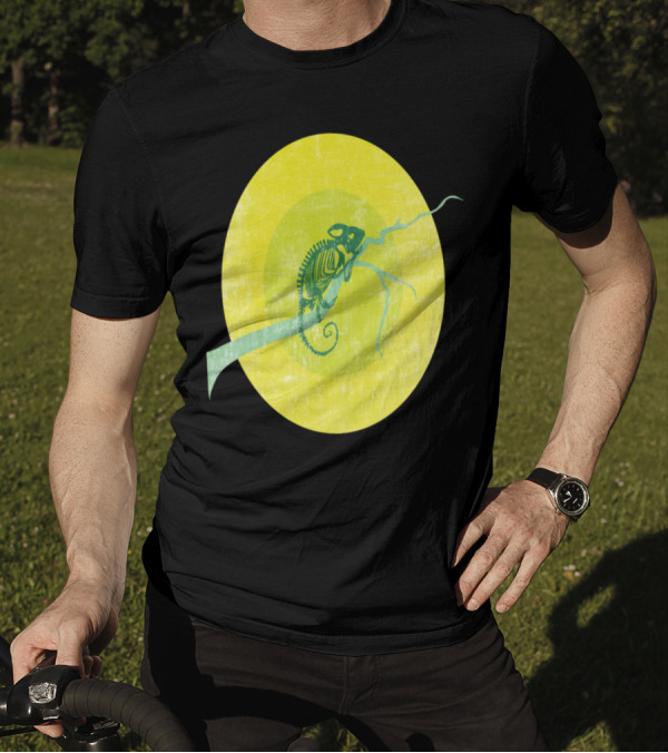 Chameleon Skeleton Save The Rainforests Shabby Vintage Style Retro Circle T-Shirt
