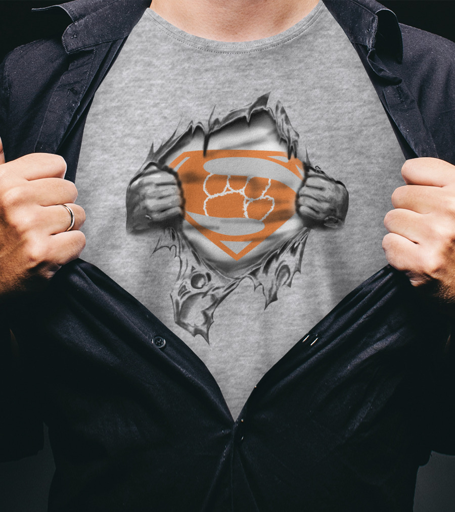 Superman Orange Paw Symbol Torn Chest T-Shirt