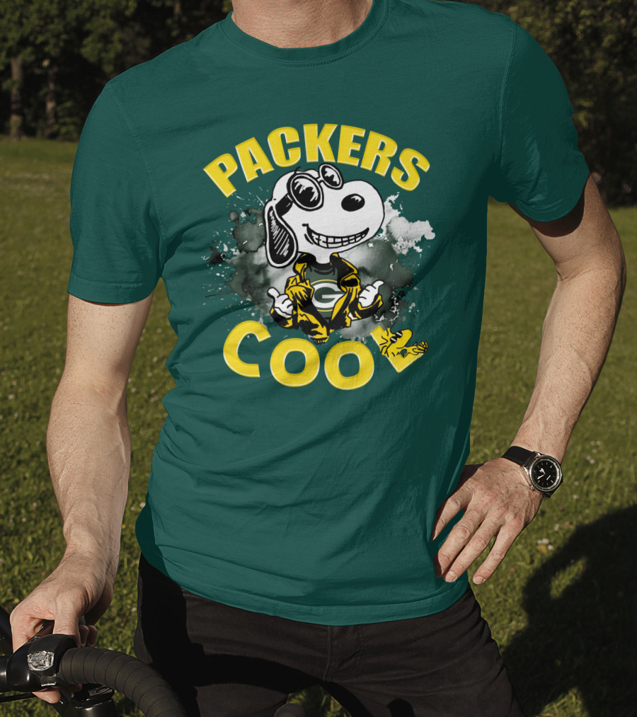 Packers Cool Snoopy Green Bay Packers Football T-Shirt