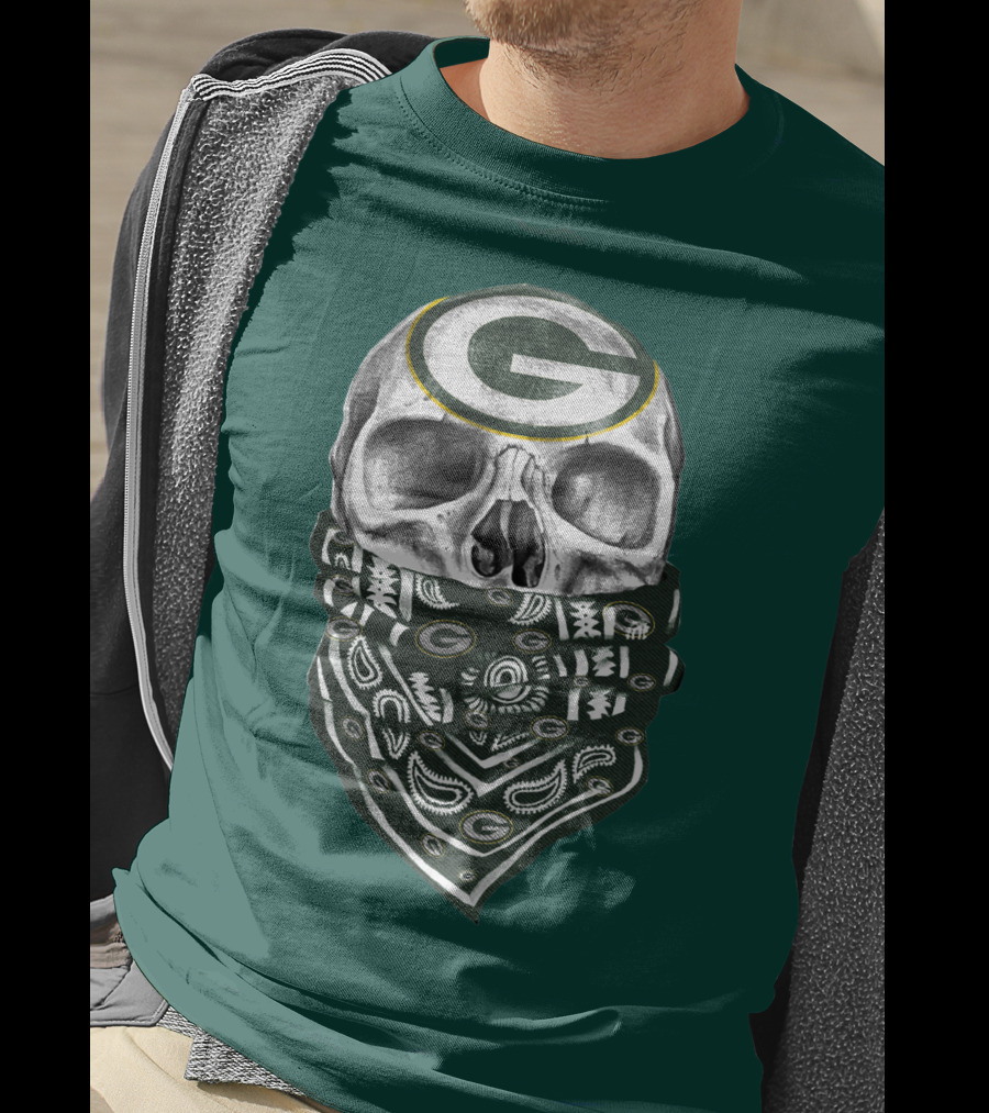 Green Bay Packers Skull With Bandana Featuring T-Shirt
