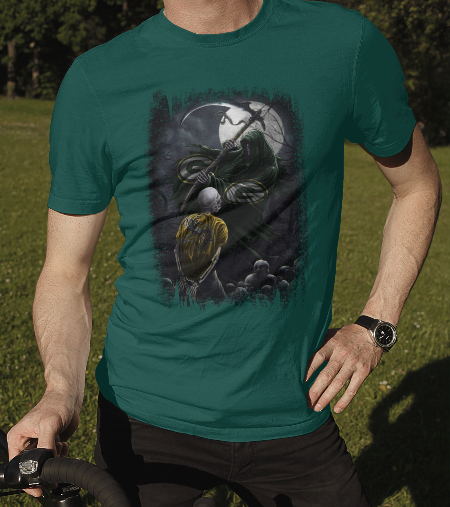 Green Bay Packers Grim Reaper Scene With Skeleton Under Moonlight T-Shirt