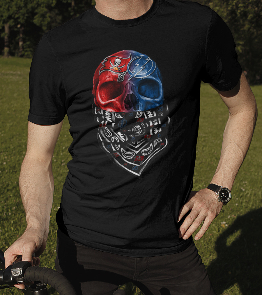 Buccaneers And Lightning Skull Bandana T-Shirt