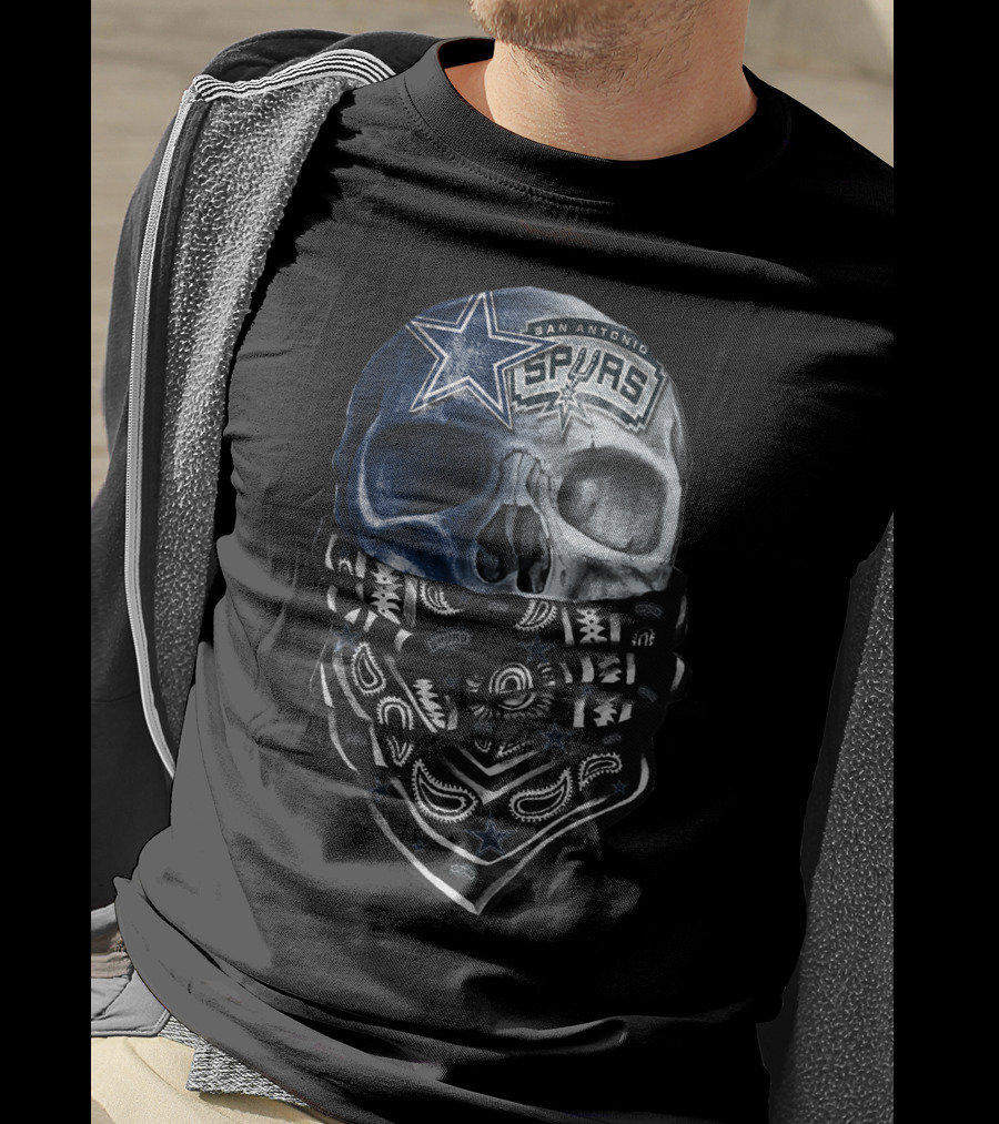 San Antonio Spurs Skull With Paisley Bandana T-Shirt