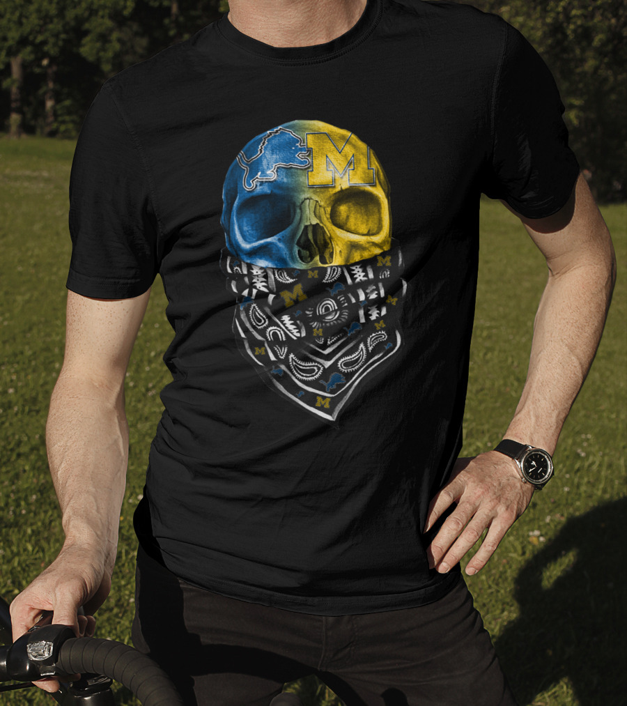 Lions Blue Michigan M Skull Bandana T-Shirt