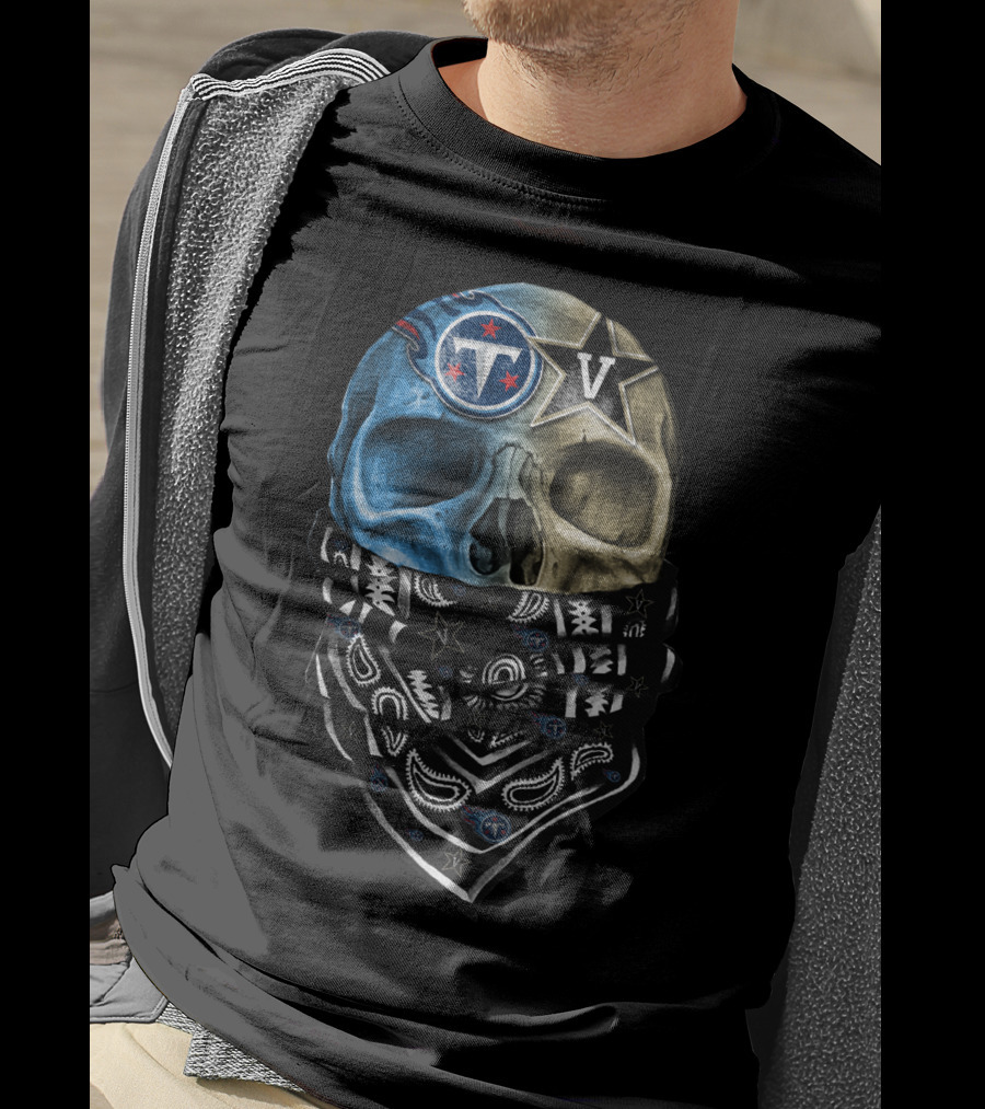 Tennessee Titans Dual Skull With Bandana T-Shirt