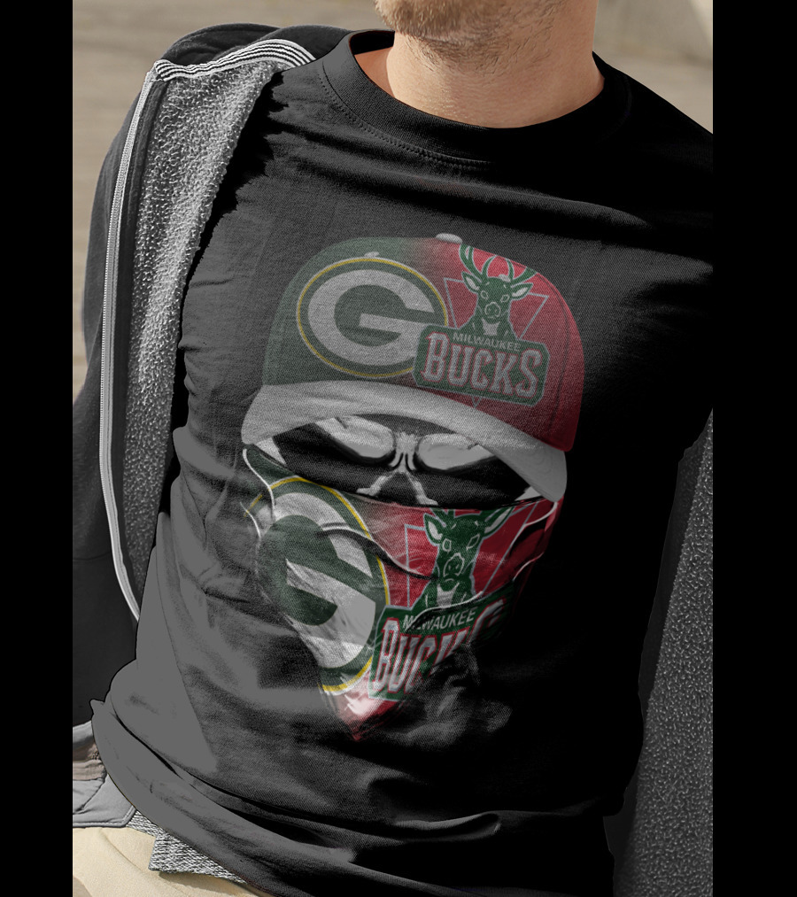 Green Bay Packers Milwaukee Bucks Skum T-Shirt
