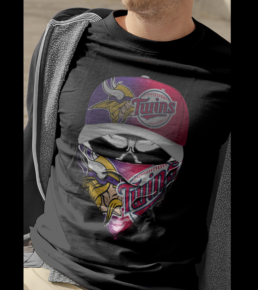 Twins Vikings Crossover Skum 135 Fan Gear T-Shirt