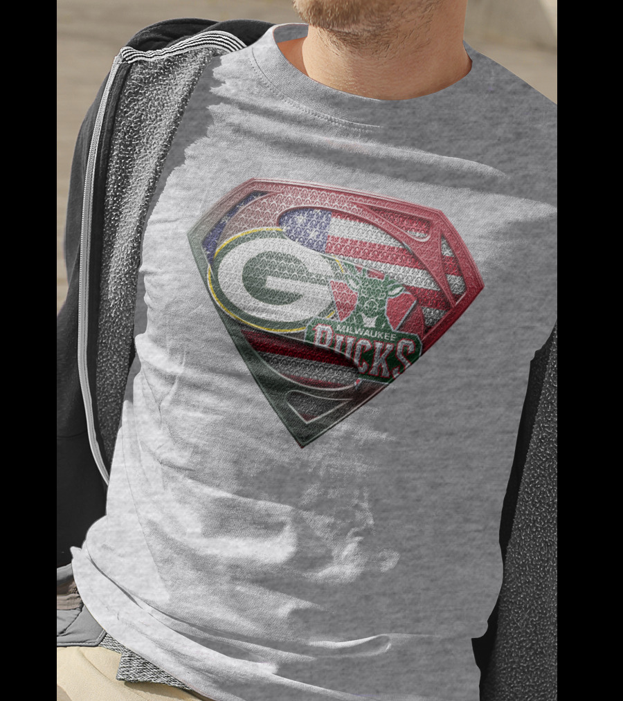 Green Bay Milwaukee Bucks Superman American Flag T-Shirt