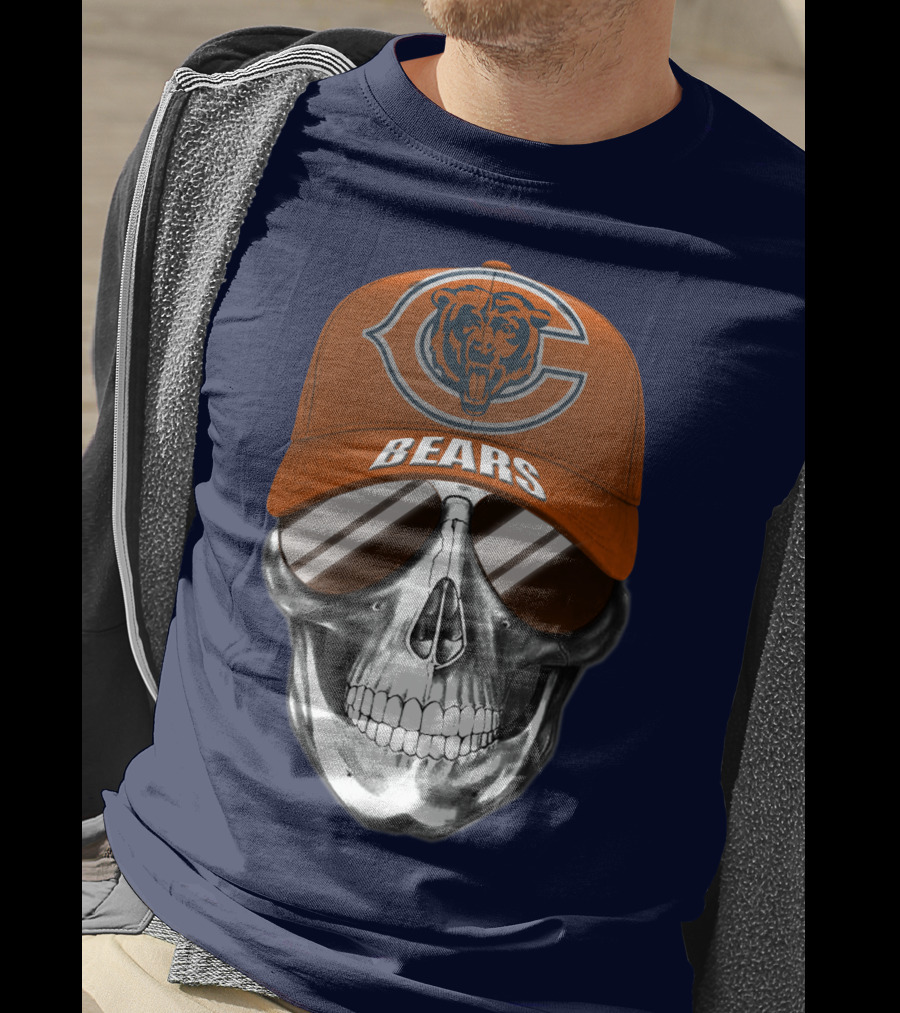 Chicago Bears Skull Cap With Logo And Sunglasses T-Shirt