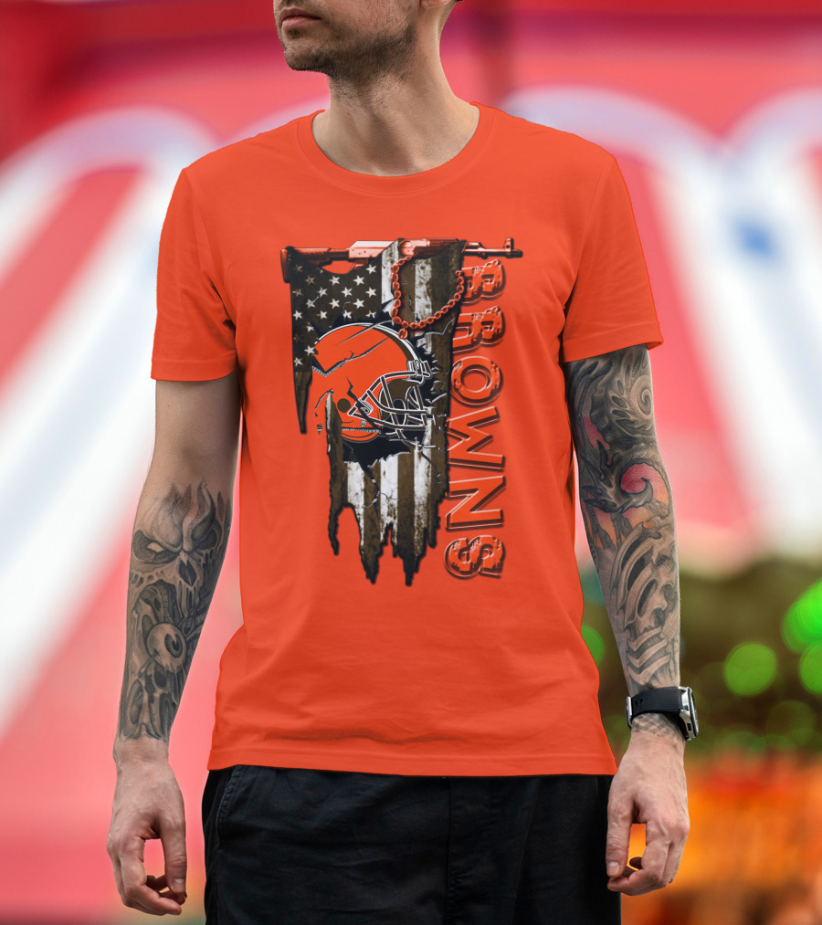 Cleveland Browns American Flag Football Helmet Browns T-Shirt