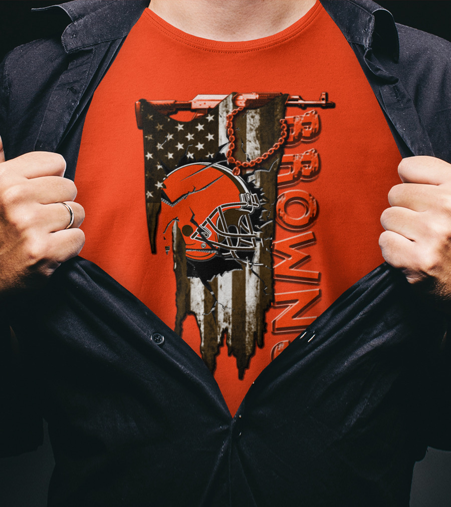 Cleveland Browns American Flag Football Helmet Browns T-Shirt