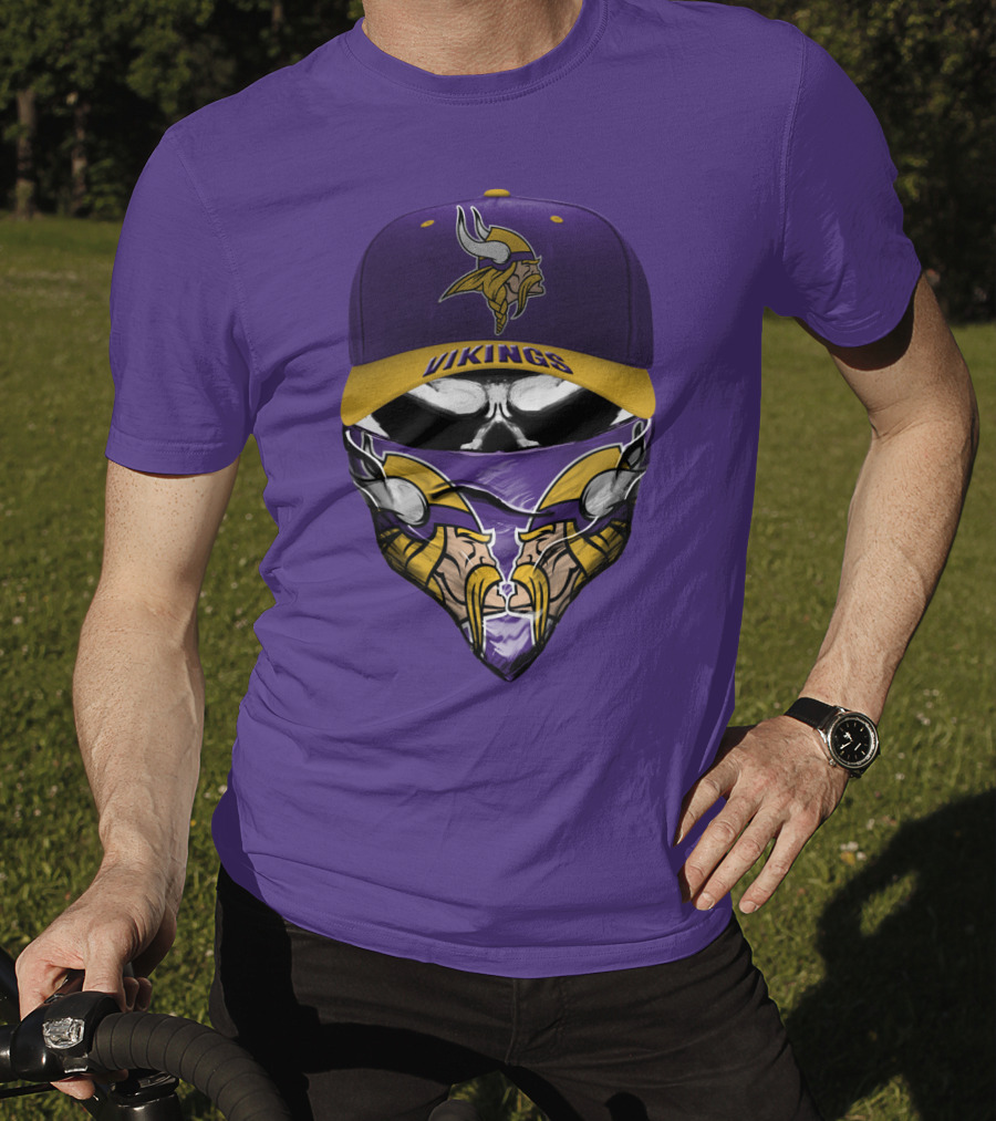 Minnesota Vikings Vikings Logo Hat And Mask Combo T-Shirt