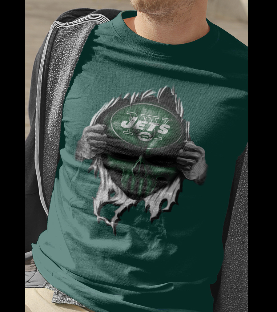 New York Jets Skull Ripping Football Helmet T-Shirt