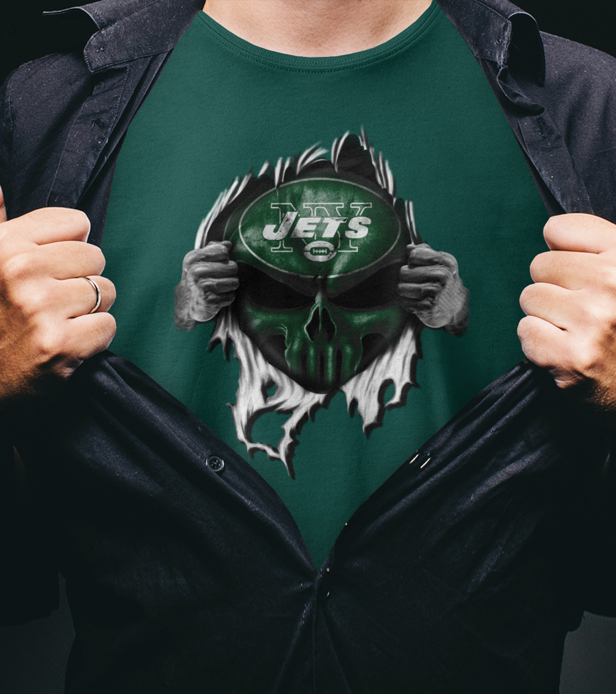 New York Jets Skull Ripping Football Helmet T-Shirt