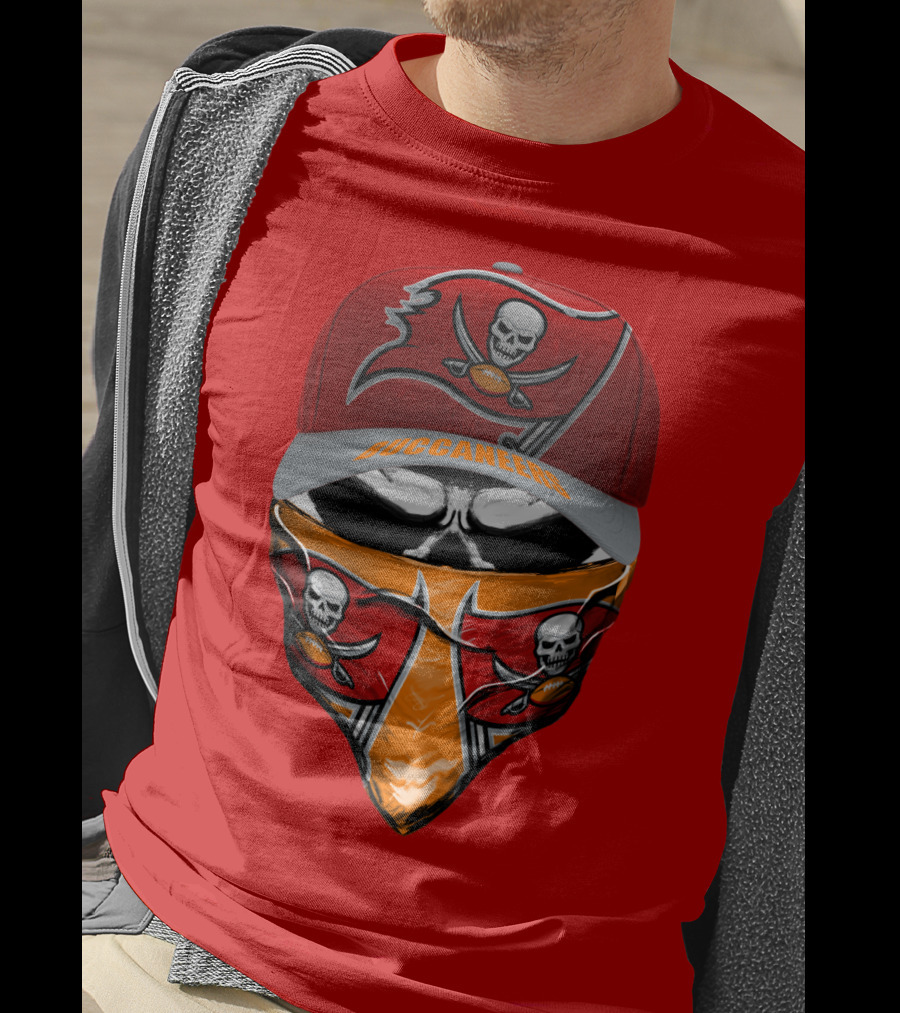 Buccaneers Skull Logo Hat And Bandana Red T-Shirt