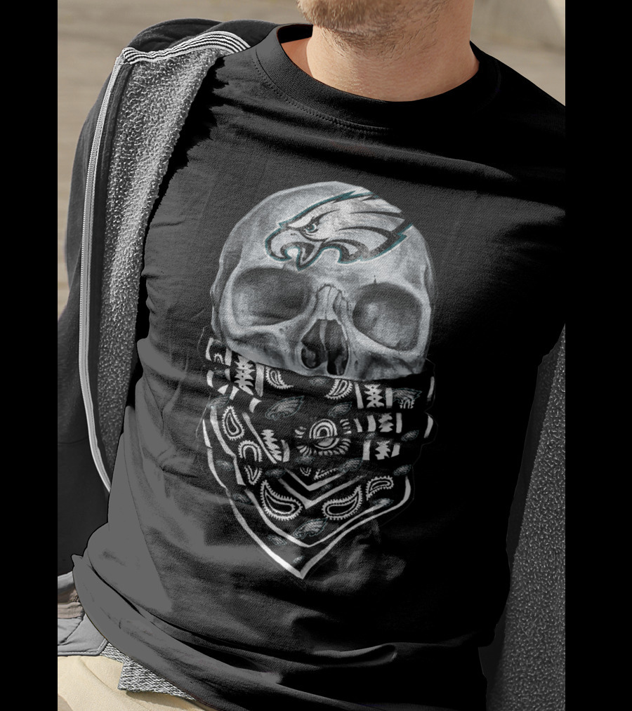 Philadelphia Eagles Skull Bandana T-Shirt