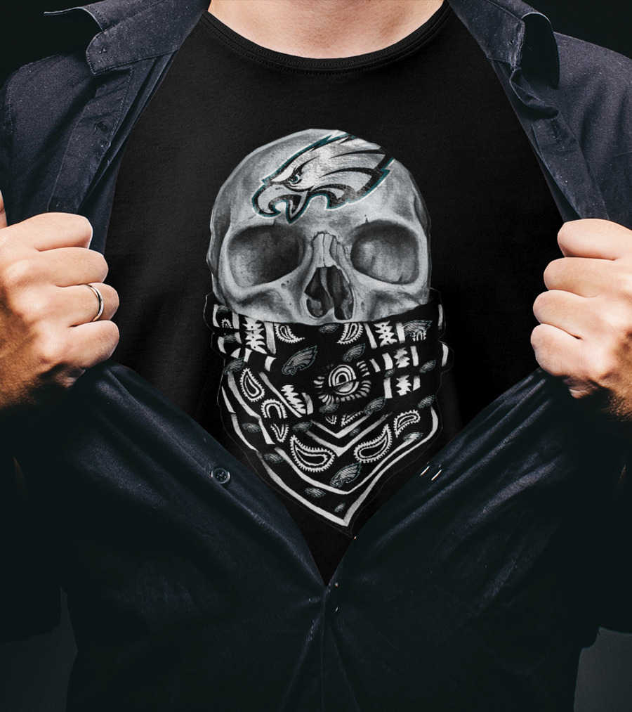 Philadelphia Eagles Skull Bandana T-Shirt