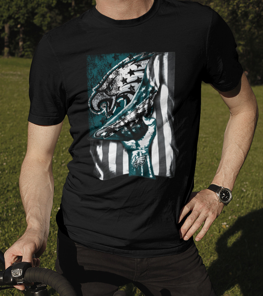 Philadelphia Eagles American Flag Hand Holding T-Shirt