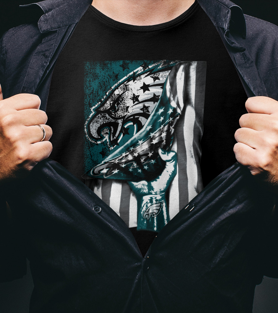 Philadelphia Eagles American Flag Hand Holding T-Shirt