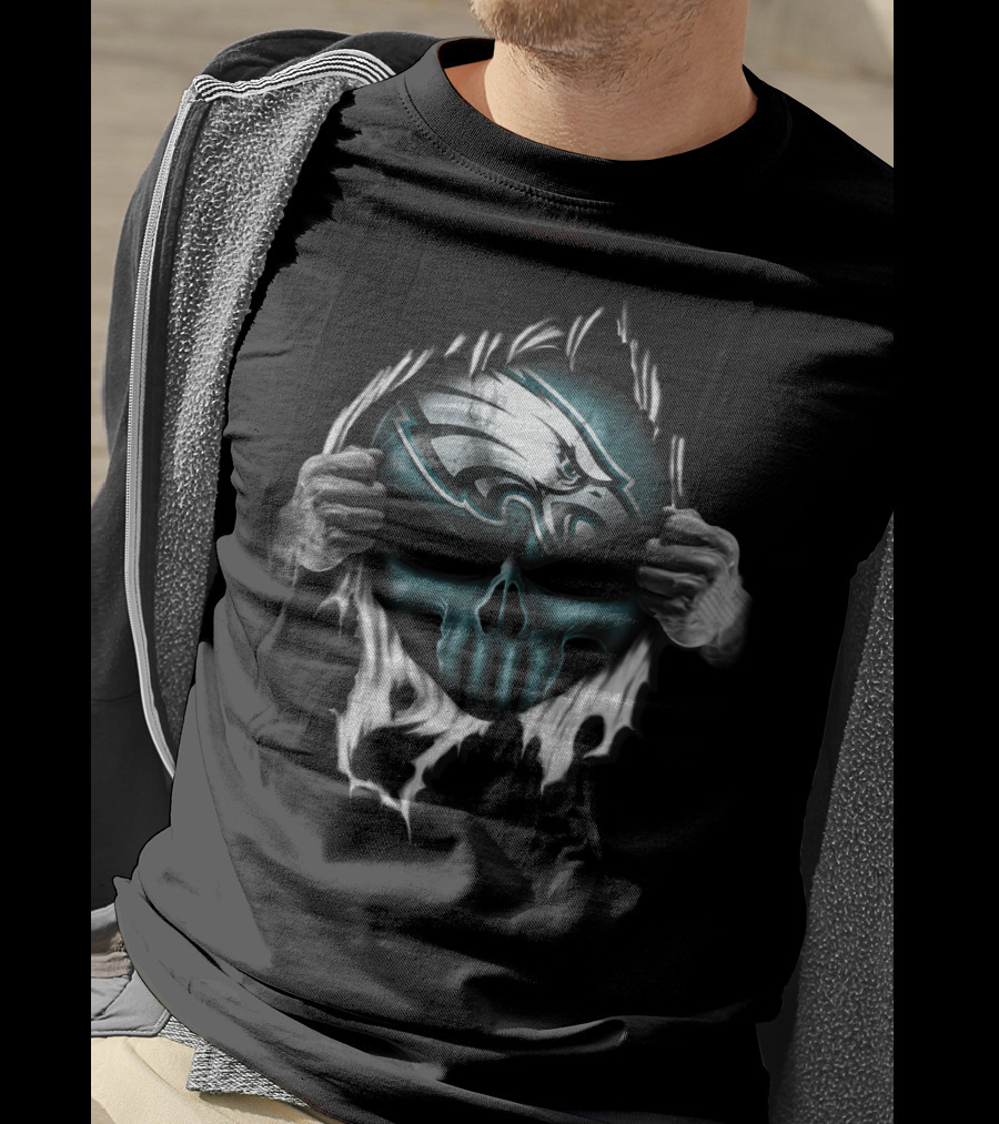 Philadelphia Eagles Skull Logo Face Ripped T-Shirt