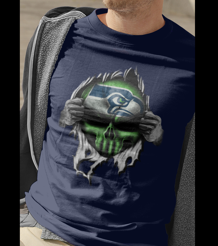Seattle Seahawks Skull Ripping T-Shirt
