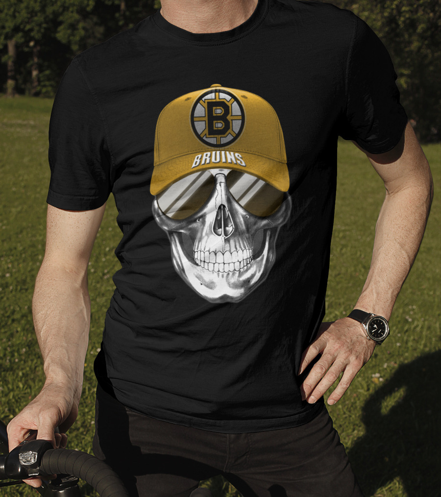 Boston Bruins Skull Cap With Hockey T-Shirt