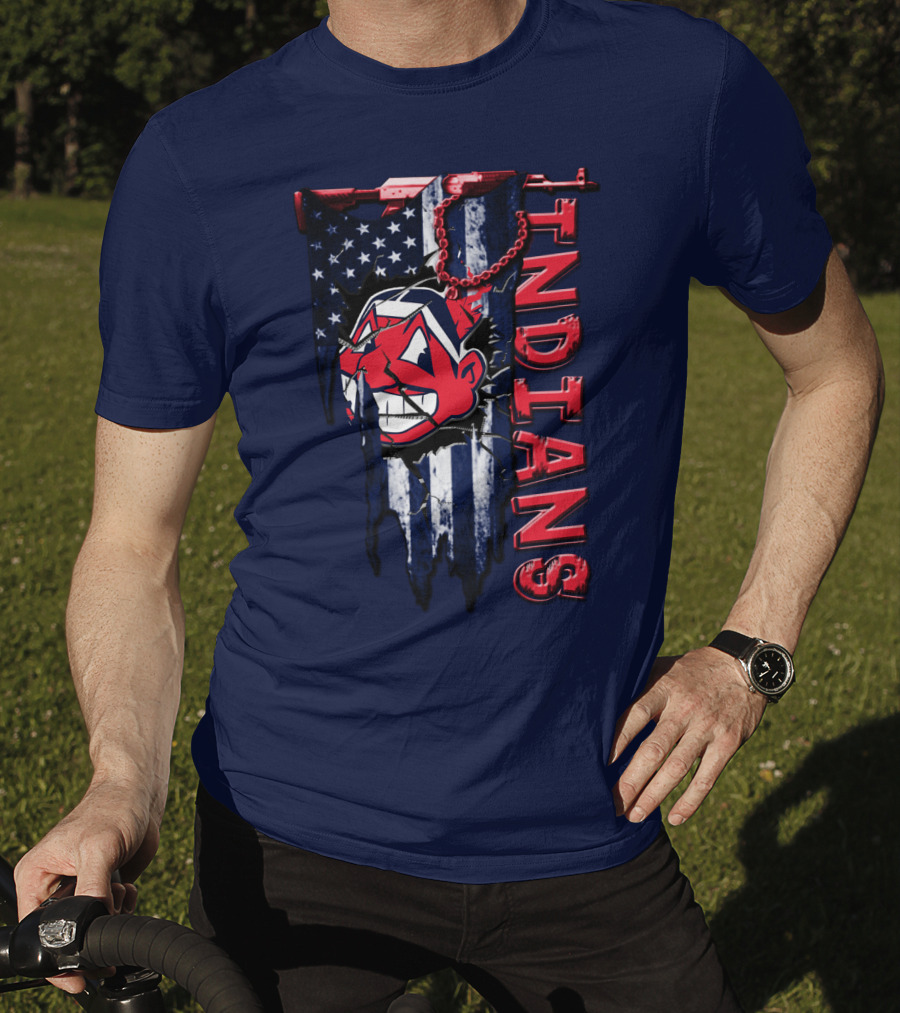 Cleveland Indians Vintage Chief Wahoo With American Flag And Red Chain T-Shirt