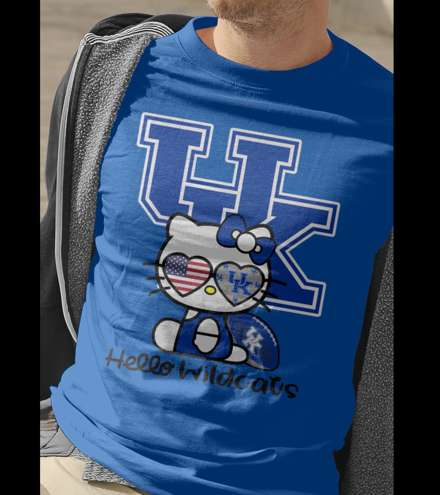 Hello Wildcats Uk Logo Hello Kitty With American Heart And Football T-Shirt