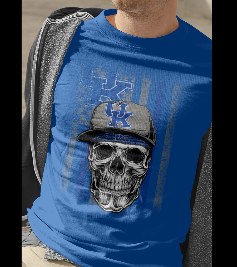 Kentucky Wildcats Skull With Uk Logo Hat On Grunge Blue T-Shirt