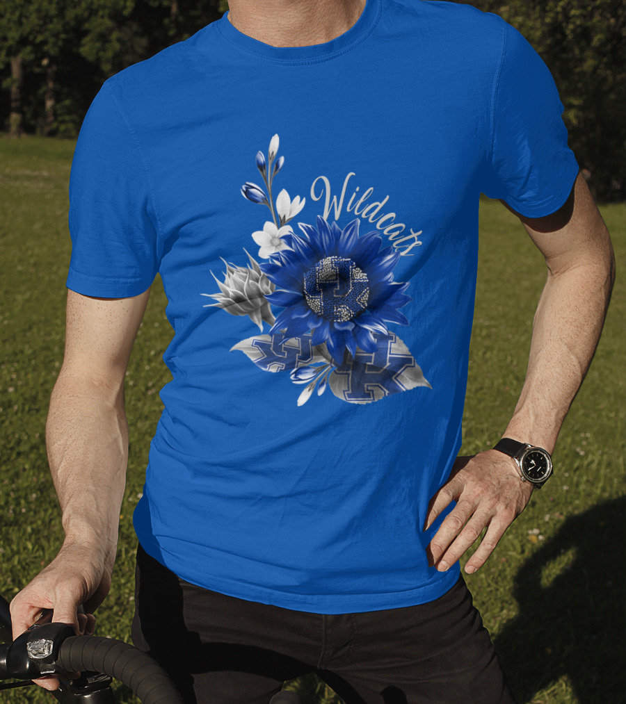 Wildcats Kentucky Blue Flowers K T-Shirt
