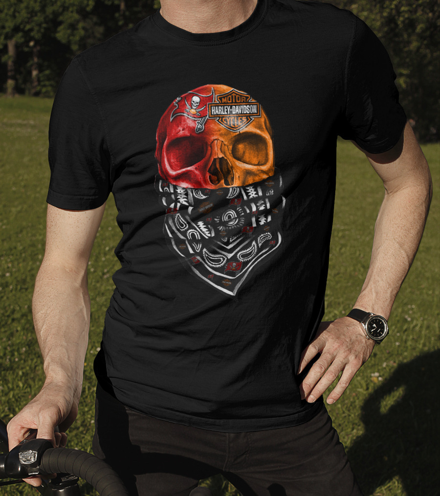 Harley Davidson Buccaneers Skull Bandana 30Hl T-Shirt