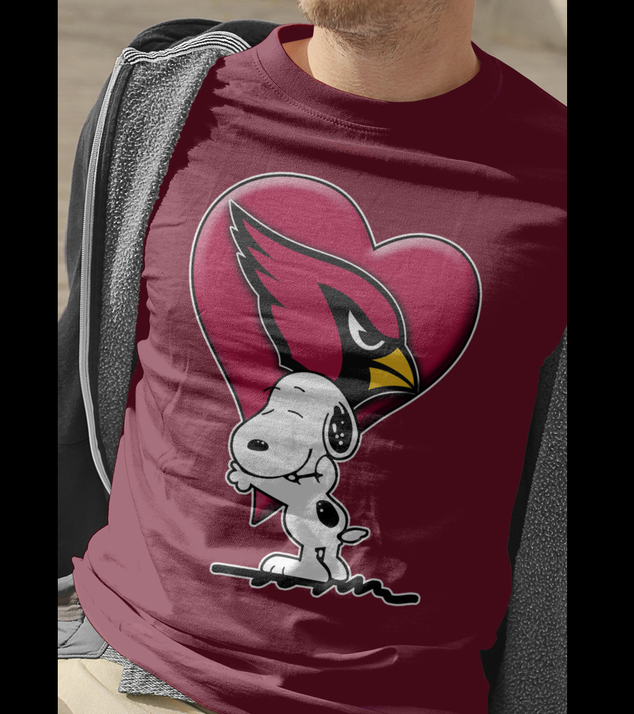Snoopy Hugging Heart Arizona Cardinals T-Shirt