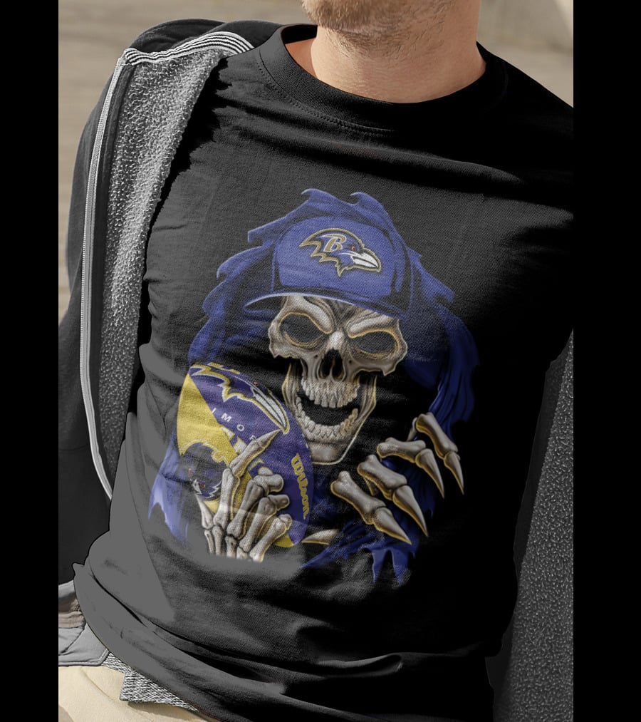 Skullbong Baltimore Ravens Skeleton Holding Football T-Shirt