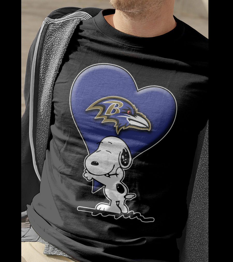 Snoopy Hugging Baltimore Ravens Heart T-Shirt