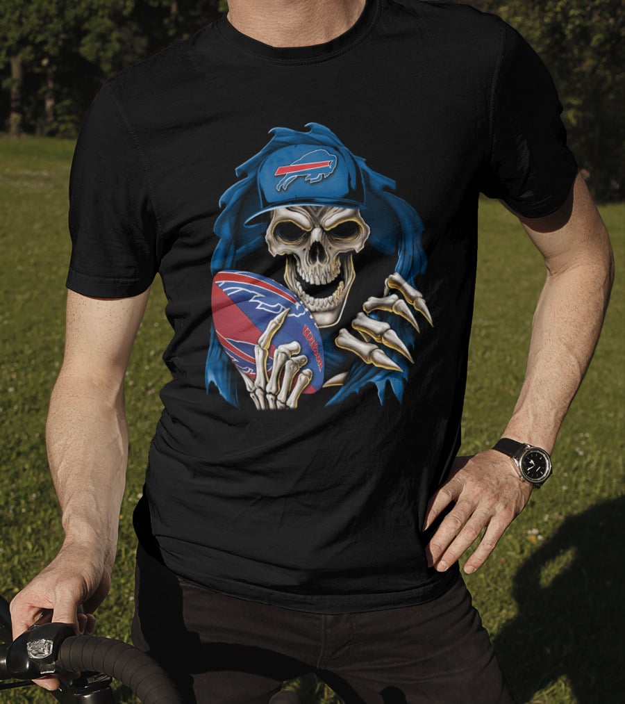 Buffalo Bills Skull Holding Football T-Shirt